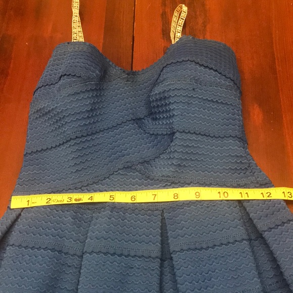 Adorable royal blue dress - Picture 2 of 8